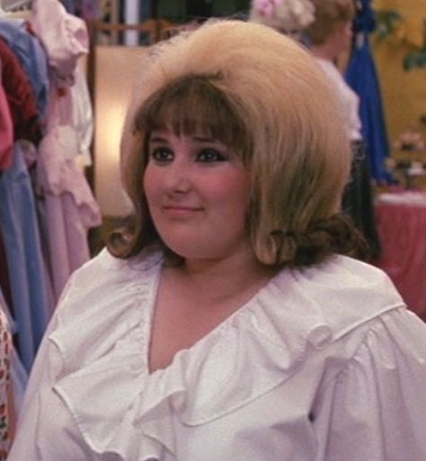 Ricki Lake [as Tracy Edna Turnblad] - Hairspray Link Hairspray, Edna Turnblad, Tracy Turnblad, Funny Meme Pics, Hairspray Movie, Ricki Lake, Movie Musicals, Pastel Blue Hair, Meme Pics