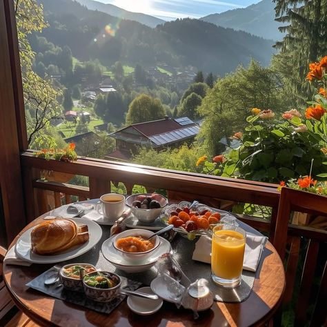 Good Morning Breakfast, Amazing Food Decoration, Summer Breakfast, Food Spot, Cottage Art, Morning Breakfast, Beef Steak, Beautiful Scenery Nature, Coffee Time