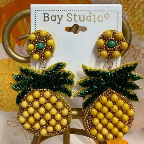 Very Lightweight Earring For Fun! Pineapple Happiness! Sea Inspired Earrings, Magenta Flowers, Studio Jewelry, Felt Beads, Pineapple Earrings, Studio Color, Silver Necklaces Women, Sea Inspired, Earring Cards