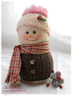 Sock Snowman Craft, Sock Snowman, Diy Socks, Sock Crafts, Sock Animals, Snowman Crafts, Snowman Ornaments, Noel Christmas, Christmas Socks