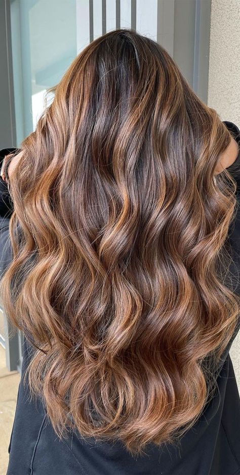 Balayage Hair Toffee, Buttery Caramel Hair Balayage, Caramel Drizzle Hair, Chestnut And Caramel Hair, Redish Highlights For Brown Hair, Light Brown Hair With Strawberry Highlights, Bronze Hair With Highlights, Caramel Praline Hair, Toffee Highlights On Brown Hair