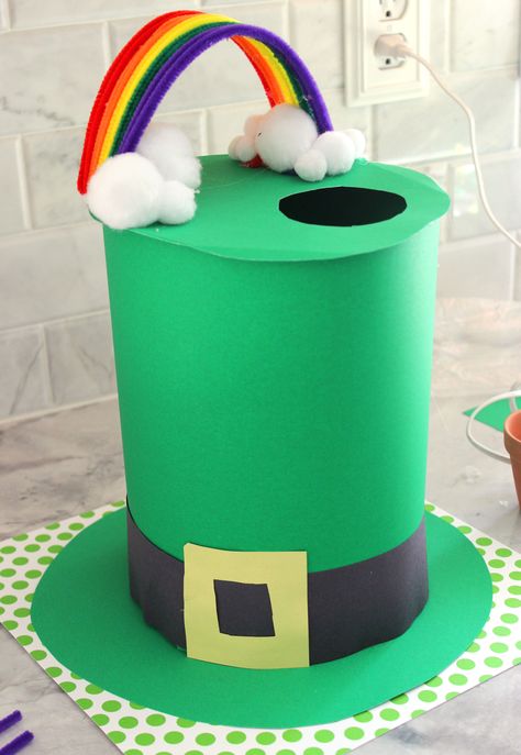 How to Build a Leprechaun Trap | The Suburban Soapbox Leprechaun Ideas, Leprechaun Trap Project, Leprechaun Tricks, Sant Patrick, St Patric, March Crafts, St Patricks Crafts, Leprechaun Trap, St Patricks Day Crafts For Kids