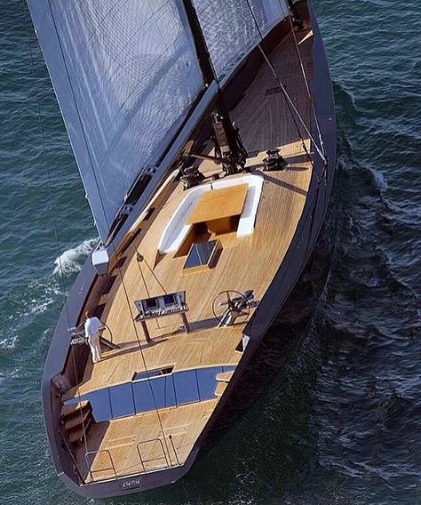 Sail Yacht Esense. Esense is a sail 43.70m (143 '4"ft) built by Wally and launched in 2006. Wally Yachts, Sailing Cruises, Sailboat Design, Yacht Life, Boats Luxury, Yacht Boat, Yacht Design, Boat Design, Power Boats