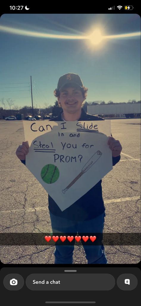 Softball Themed Homecoming Proposal, Cute Hoco Signs Softball, Softball Hoco Proposals, Softball Themed Promposals, Sporty Promposal, Cute Prom Proposals Baseball, Softball Promposal, Promposal Ideas, Prom Posters