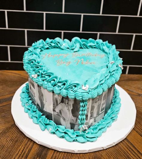 8 inch Vanilla heart cake... #odenisecupcakesandsweets #millbrookalabamabaker #customcake #smallbusiness #mgm Light Blue Heart Cake, Birthday Inpos, Tiffany Cake, Teal Cake, Tiffany Cakes, 17 Birthday Cake, Heart Shaped Cake, Boy Cake, Custom Birthday Cakes