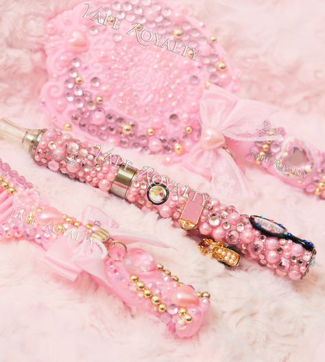 Strawberry Marshmallow, Pink Pens, Rhinestone Projects, Pretty Pens, Spark Up, Custom Bling, Pink Swarovski, Pen Kits, Cute Pens