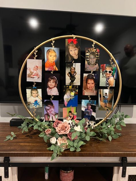 Picture Hanging Ideas For Party, Hula Hoop Diy Wedding, Photos As Centerpieces, Photograph Centerpieces, Photo Centerpieces Diy Birthday, Picture Frame Centerpiece Ideas, Hula Hoop Centerpiece, Cheap Centerpiece Ideas, Bridal Garden Party