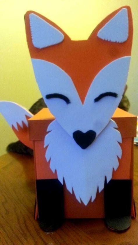 Fox Valentine, Girls Valentines Boxes, Valentine Boxes For School, Diy Valentines Box, Kids Valentine Boxes, Pinterest Valentines, Roses Valentine, Valentine Card Box, Valentine Mailbox