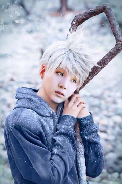 Aru⁷ LOVES yoonie 🐾 on Twitter: "Gd n8 to this heavenly being @BTS_twt… " Jack Frost Cosplay, Compression Shirts, Epic Cosplay, Dragon Trainer, Disney Cosplay, Cosplay Tips, The Guardians, Fantasias Halloween, Amazing Cosplay