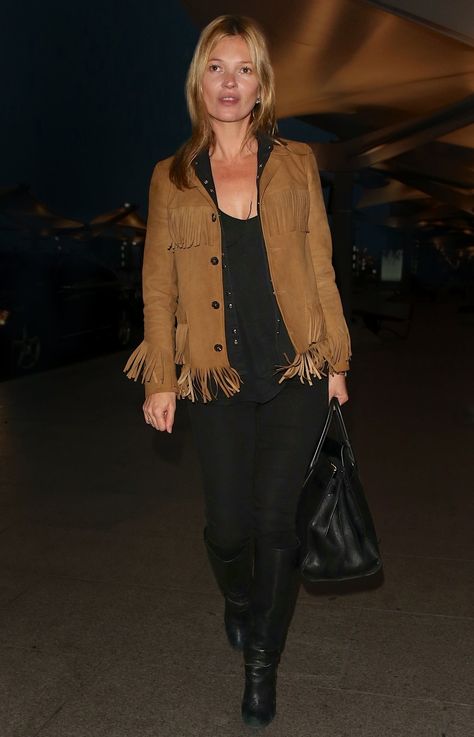 Suede Fringe Jacket Outfit, Fringe Jacket Outfit, Kate Moss Outfit, Moss Fashion, Kate Moss Style, Queen Kate, Nature Instagram, Casual Outfit Inspiration, Suede Fringe Jacket