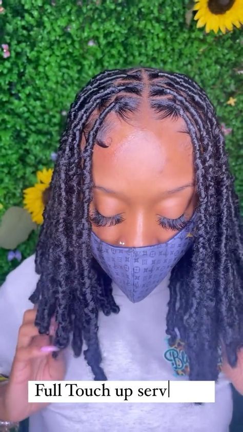 Soft Locs Short Hairstyles, Soft Locs Hairstyles Short, Short Soft Locs Shoulder Length, Short Soft Locs Hairstyles, Faux Locs Hairstyles For Women, Soft Locs Short, Short Soft Locs, Locs With Color, Faux Locs Short