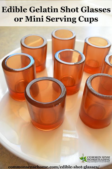 Fill these edible shot glasses with anything you like for a memorable party treat. Use a shot glass mold to create cookies, jello, hard candy or ice cups. Pictured - gelatin shot glasses. Specialty Shots, Shot Glass Desserts Recipes, Edible Shot Glasses, Shot Glass Mold, Shots Alcohol Recipes, Alcohol Glasses, Jello Pudding Shots, Candy Shots, Shot Glass Desserts