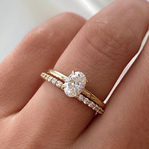 خواتم خطوبة, Oval Diamond Solitaire, Pretty Engagement Rings, Dream Wedding Ring, Stacked Wedding Rings, Cute Engagement Rings, Future Engagement Rings, Dream Engagement, Dream Engagement Rings