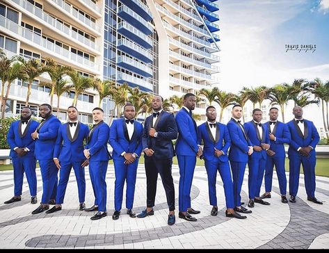 Royal Blue Wedding Suit Groom, Royal Blue Suit Wedding, Blue Wedding Suit Groom, Blue Groomsmen, Wedding Groomsmen Attire, Group Photo Poses, Wedding Parties Pictures, Navy Blue Bridesmaids, Starry Night Wedding