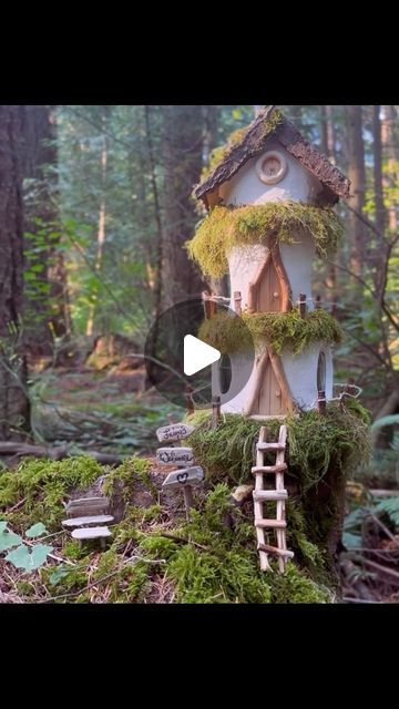 Fairy Garden Castle, Garden Ideas To Make, Clay Fairy House, Fairy Castle, Fairy House Diy, Fairy Home, Purple Plants, Diy Videos Tutorials, Garden Whimsy