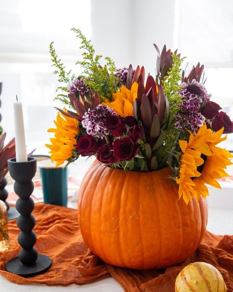 Join us for a hands-on seasonal floral arranging workshop at The Social Society! Our expert instructors will guide you through the process of crafting a stunning seasonal arrangement that’s perfect for your fall gatherings. Date: Friday, November 8 Time: 7:00 p.m. - 8:30 p.m. Where: The Social Society, Nocatee Town Center Age: 21+ Price: $90 per person + tax What’s included: -Expert guidance from experienced floral instructors -Handpicked selection of seasonal blooms and foliage -A pumpki... Pumpkin Floral Arrangements, Floral Arranging, Fall Gathering, Town Center, November 8, Hands On, Pumpkins, Floral Arrangements, The Social