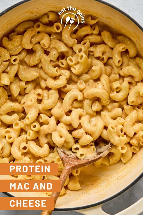 This protein mac and cheese with cottage cheese is super creamy, easy to make, and absolutely delicious. It's made in one pot in 30 minutes and no one will know it's a healthier alternative. Protein Mac And Cheese, Mac And Cheese Healthy, Healthy Mac N Cheese, Crispy Baked Potatoes, Healthy Coleslaw, Comfort Soup Recipes, Making Mac And Cheese, Protein Pasta, Macaroni Pasta