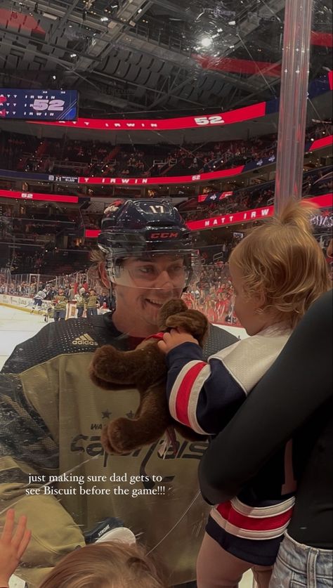 Hockey Wife, Hockey Girlfriend, Kids Goals, Hockey Baby, Hockey Game, Hockey Life, Oh My Goodness, Hockey Games, Nhl Players