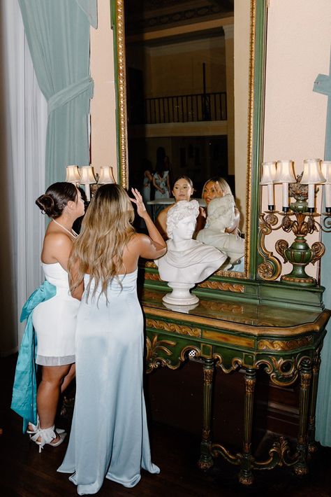 Maid Of Honour Aesthetic, Maid Of Honor Different Color Dress, Maid Of Honour Photos, Maid Of Honour And Bride Photos, Best Friend Wedding Photos, Maid Of Honor Pictures With Bride, Maid Of Honor Aesthetic, Bride And Maid Of Honor Pictures, Maid Of Honor Pictures