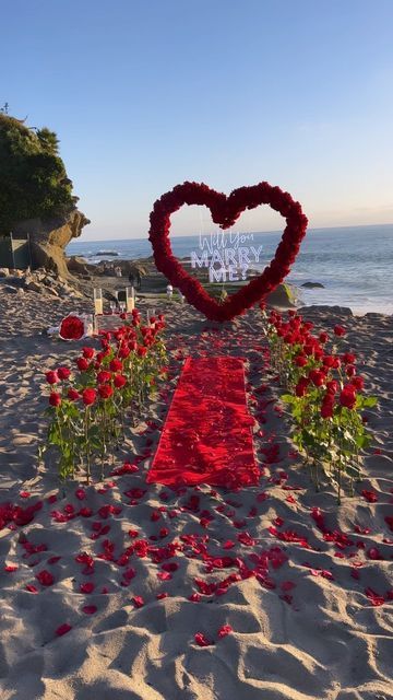 Beach Engagement Setup Ideas, Romantic Proposal Setup, Lesbian Proposal Ideas, Wedding Proposal Decoration Ideas, Will You Marry Me Ideas Proposals, Beach Proposal Setup, Best Proposal Ideas, Heart Proposal, Engagement Setup