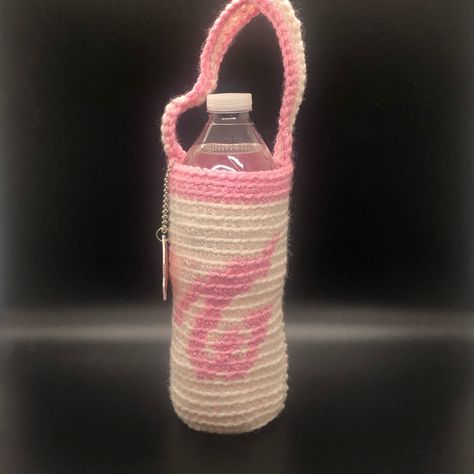 Super Cute Bottle Holder With Strap And Keychain! Everything Is Handmade With Love! Light Pink Color Fits A Regular Water Bottle Took My Own To A Twice Concert And Had It Hanging On To My Belt All Day So Its Very Sturdy! If You Prefer Different Colors Let Me Know! I Ship Next Business Day But It May Take An Extra Day To Make Any New Ones! Check Out My Other Listings And Bundle And Save! Tags: Twice Once Jyp K-Pop Kpop Crochet Kawaii Nayeon Jeongyeon Momo Sana Jihyo Mina Dahyun Chaeyoung Tzuyu Ot Kpop Crochet Keychain, K Pop Crochet, I Love K, Twice Merch, Kpop Crochet, Twice Concert, Cute Bottle, Metallic Christmas, Kpop Diy