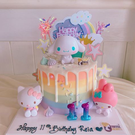 Cinnamon Roll Hello Kitty Birthday, Cinnamon Roll Birthday Cake Ideas, Cinnamon Roll Hello Kitty Birthday Party, Cinnamoroll Birthday Cake Ideas, Cinnamonroll Sanrio Birthday Cake, Cinnamon Rolls Birthday Cake, Cinnamaroll Birthday Cake, Cinnamon Roll Party Sanrio, Cinnamoroll Cake Design