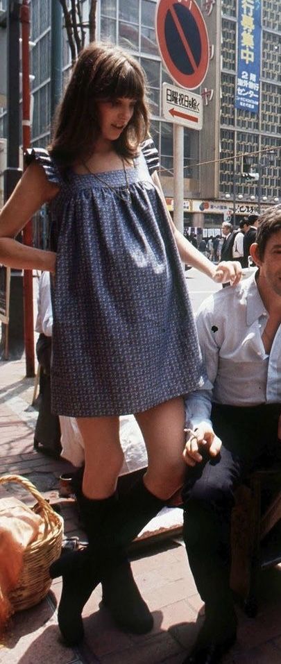 Iconic Jane Birkin Fashion Moments – Vanessa's Digital Dialogue Jane Birkin Fashion, 70 Style Outfits 70s Fashion, 60 Fashion 60s Style, Birkin Blue, 70s Fashion Icons, French Street Style, Iconic Fashion Moments, Jane Birkin Style, 60s Vintage Fashion