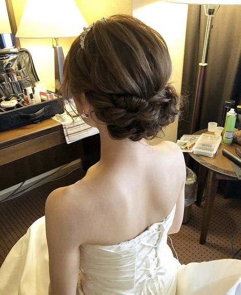 #Hairstyles #CurlyHairstyles #WeddingHairstyles #CuteHairstyles #TwistsHairstyle #PromHairstyles #EasyHairstyles #ShortHairstyles #shorthair #BridesmaiHairstyles #BlackWomenHairstyles #PixieHairstyles #cutelatinahairstyles #cutelatinahairstyles2024 Debut Hairstyles, Prom Hair Updo Elegant, Up Hairdos, Wedding Hair Up, Curly Hair Drawing, Bridal Hair Inspiration, Bow Hairstyle, Hair Arrange, Peinados Fáciles Para Cabello Corto