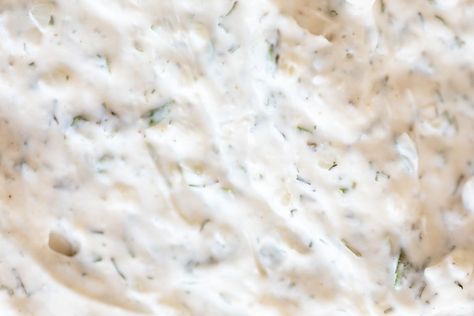 Easy Dill Dip, Dill Dip Recipe, Dill Dip Recipes, Dill Dip, Delicious Dips Recipes, Julie Blanner, Make Ahead Appetizers, Kettle Chips, Easy Dips