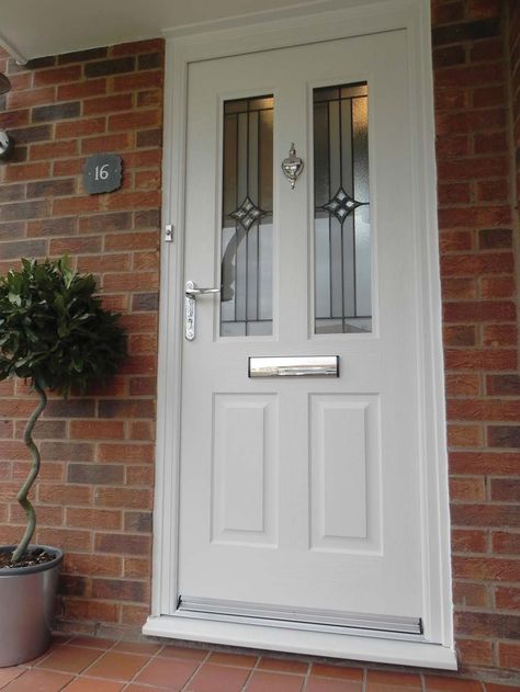 Rock Door Elite Range of composite doors, if you're looking for the best prices, then check us out House Driveway, Front Doors Uk, Upvc Front Door, White Front Door, Cottage Front Doors, Composite Front Door, Front Door Styles, Kerb Appeal, Open Sesame