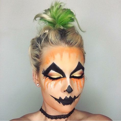 Halloween Makeup Ideas Pumpkin Makeup Jack O lantern Pumpkin Makeup, Pumpkin Face Paint, Halloween Makeup Clown, Halloween Gesicht, Halloween Makeup Diy, Cute Halloween Makeup, Cool Halloween Makeup, Pumpkin Painting Ideas, Halloween Makeup Ideas