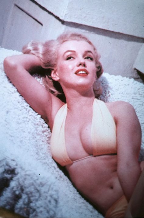 Marilyn Monroe Bikini Photos: Her Iconic Swimsuit Pictures Marilyn Monroe Swimsuit, Marilyn Monroe Photography, Marilyn Monroe Poster, Marilyn Monroe Portrait, Marilyn Monroe Fashion, Marilyn Monroe Art, Joe Dimaggio, Marilyn Monroe Photos, Norma Jean