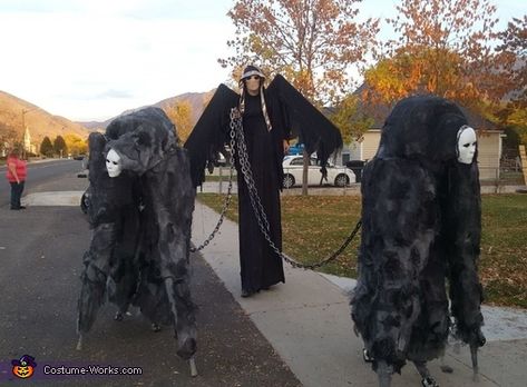 Stilt Halloween Costume, Spirit Walker Costume, Skinwalker Costume, Stilt Walker Costume, Wendigo Costume, Scary Couples Costumes, Spirit Walker, Spirit Costumes, Stilt Walker