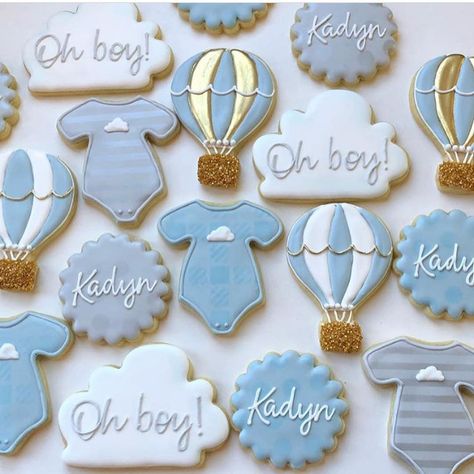 Hot Air Balloon Treats, Baby Shower Hot Air Balloon, Cloud Baby Shower Theme, Hot Air Balloon Cookies, Air Balloon Party, Baby Boy Cookies, Baby Cookie, Boy Baby Shower Centerpieces