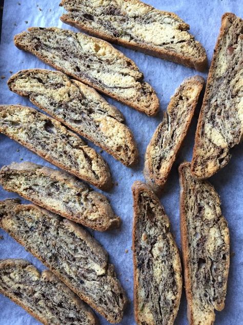 Savory Olive Tapenade Biscotti Savory Biscotti, Salted Cookies, Black Olive Tapenade, Biscotti Recipes, Savory Pastries, Savoury Crackers, Savoury Biscuits, Recipes From Around The World, Olive Tapenade