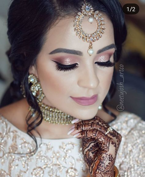 Reception Eye Makeup Indian, Indian Reception Makeup Looks, Shimmery Bridal Makeup, Indian Reception Makeup, Reception Makeup Indian Bride, Reception Makeup Looks, Engagement Makeup Indian, Mackup Tutorial, Mehendi Makeup