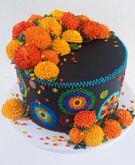 Leslie Vigil on Instagram: “Buttercream embroidery 🧡🧵💛featuring a ‘bed’ of marigolds and ‘wafting’ petals. Inspired by Dia De Los Muertos for Maverick’s “Coco” themed…” Dia De Los Muertos Party Ideas, Torte Creative, Fall Cake Recipes, Fiesta Cake, Fall Cake, Torte Cupcake, Cake Artist, Fall Cakes, Halloween Cakes