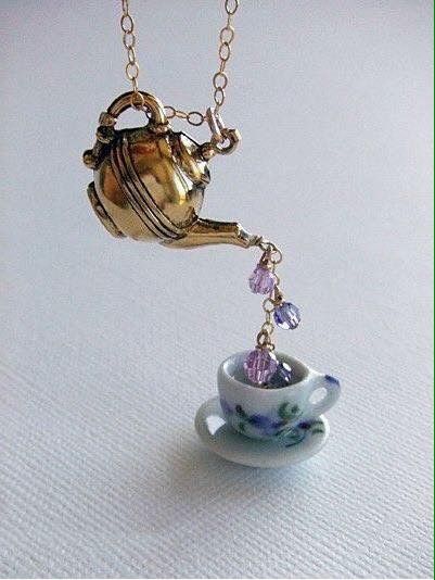 Lavender Tea, Pretty Jewellery, Beaded Pendant, Cute Jewelry, Bling Bling, Alice In Wonderland, Tea Time, Jewelry Inspiration, Jewelry Ideas