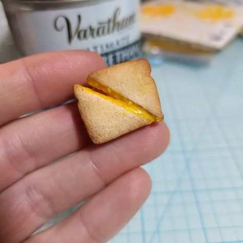 Polymer Clay Grilled Cheese - Instructables Yummy Grilled Cheese, Grilled Cheese Sandwiches, Dry Pastel, Create And Craft, Grilled Cheese Sandwich, Cheese Sandwiches, Melted Cheese, I Will Show You, Diy Clay