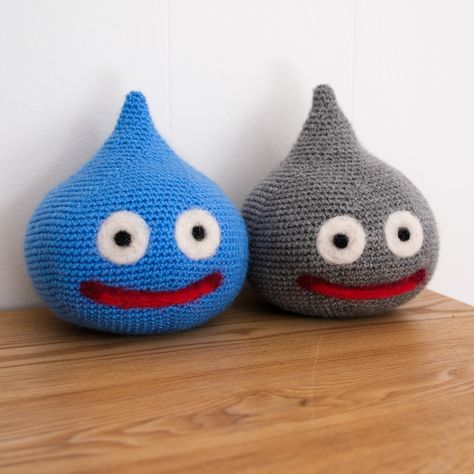 Two very goo slimes :D This is a very easy, beginner friendly crochet pattern. It uses some felt for the details. The pattern can be found… | Instagram Slime Crochet, Beginner Friendly Crochet, Handmade Knitting, Amigurumi Pattern, Crochet Amigurumi, Slime, Ravelry, Crochet Pattern, Love It