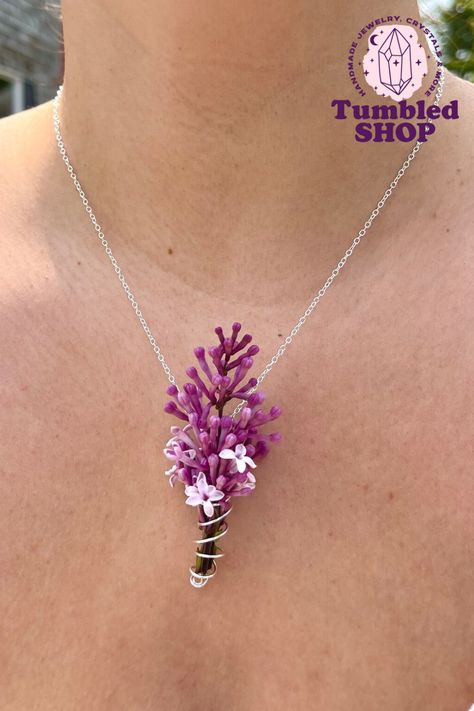 Whimsical Flower Necklace For Gifts, Handmade Flower Shaped Necklaces, Whimsical Flower Pendant Necklace Gift, Handmade Whimsical Flower Pendant Jewelry, Whimsical Handmade Flower Necklace, Dreamy Cottagecore, Vase Necklace, Necklace Mom, Whimsical Jewelry