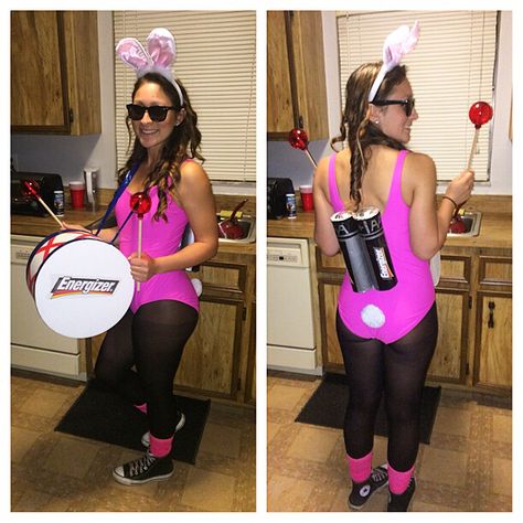 Halloween Costumes Halloween Gate, Original Costume Ideas, Pink Halloween Costumes, Halloween Costumes Plus Size, Sibling Costume, Energizer Bunny, Funny Couple Halloween Costumes, Matching Halloween Costumes, Baby Kostüm