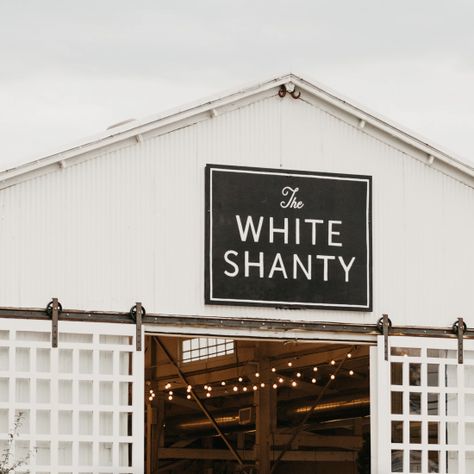 White Brick Wedding, Brick Wedding Venue, Brick Wedding, Grooms Room, Wedding Venues Utah, Brides Room, Outside Catering, Events Photography, Rocky Mountain Wedding