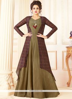 Very stylish and attractive color combination  dresses ....Unique color contrast for party dresses  #fashionandarts #colorcombination #colorcombo  #dresscolorcombinationwithpink #bestcolourcombinationwithblack #olivegreencombinations #latestdesignsdresses #2019dresses #colorcombinationforgirls #mehndidressescolorcombination Gaun Peplum, Handwork Design, Full Sleeve Gowns, Pink Kurti, Indian Gown, Combination Dresses, Cotton Gowns, Designer Kurti Patterns, Gaun Fashion