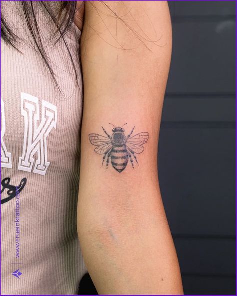 True Ink Studio | Honey-comb on! It's time to get a tattoo! 🐝✨ DM us for appointments! #bee #honeybee #bumblebee #beetattoo #honeybeetattoo… | Instagram Honey Bee Tattoo Ideas, Honeybee Tattoo, Bumblebee Tattoo, Black And Gray Ink Tattoo, Honey Bee Tattoo, Bumble Bee Tattoo, Bug Tattoo, Small Hand Tattoos, Bee Tattoo