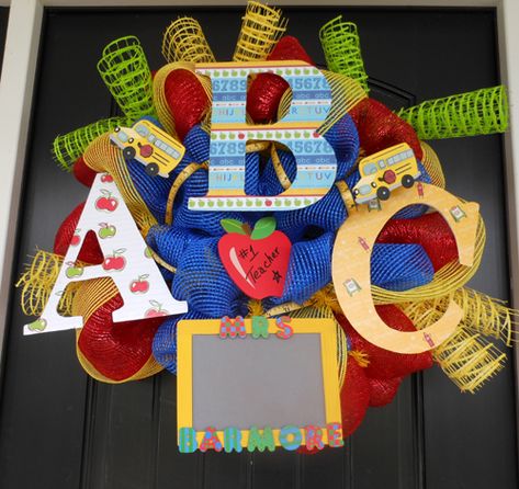 It's a new year...school year that is and children and grandchildren are all headed back to school. So many of our customers and friends have created speci Classroom Wreath, Crayon Wreath, September School, School Wreaths, Teacher Wreaths, Wreaths Design, Teacher Craft, Teachers Diy, Work Wreath