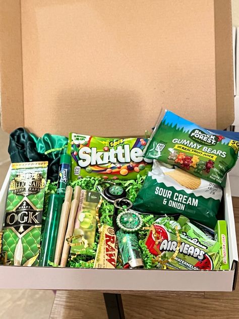 Personalized Stoner Gift Box Smoke Kit Mystery Box Surprise Birthday Gift for Him Gift for Her Stoner Snack Box Trending - Etsy Smoker Gift Basket, Green Gift Box Ideas, Snacks Box Ideas, Smokers Gift Basket Ideas, Pothead Gift Basket Ideas, Birthday Set Up Ideas For Boyfriend, Green Themed Gift Baskets, Munchies Ideas, Boyfriend Birthday Basket Ideas