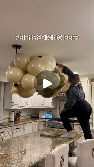 Kerra Lynn Looks on Instagram: "Get ready with me for Friendsgiving—hosting edition! 🦃 I host Friendsgiving every year and always try to add special touches that make it more memorable, so stay tuned for more details on everything I did! 🤎 

#partyinspo #thanksgiving #friendsgiving #partyideas #host #hosting #friendsgiving #dinnerparty #diy #decor #holidaydecor #diydecor #budgetdecorating #budgetfriendly #holidayseason #festive" Friendsgiving Hosting, Host Friendsgiving, Friendsgiving Decor, Hosting Friendsgiving, Friendsgiving Decorations, Thanksgiving Friendsgiving, Holiday Diy Projects, Get Ready With Me, Gift Diy