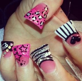 #flares #duck feet # wide nails ....cute design!  (see my 'STILETTOS nails' board also) Fan Nails, Flare Nails, Wide Nails, Duck Nails, Animal Print Nails, Really Cute Nails, Colorful Nail Designs, Get Nails, I Love Nails