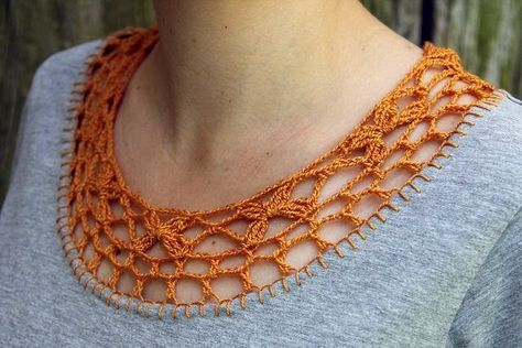 Neckline idea Col Crochet, Crochet Yoke, Gladioli, Confection Au Crochet, Yoke Dress, Mode Crochet, Crochet Collar, Crochet Fabric, 자수 디자인